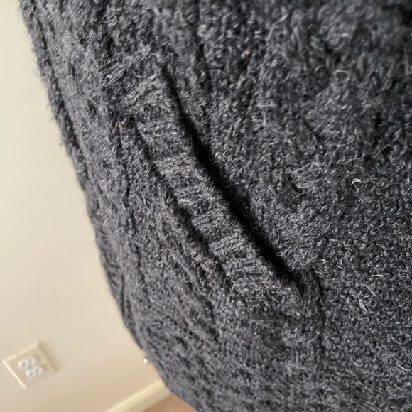 Inis Crafts 100% merino wool size small dark grey full zip cable sweater - Picture 7 of 10